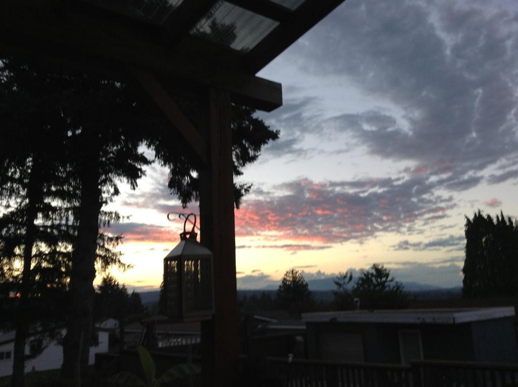 Money Pennies Bed And Breakfast Campbell River Exteriör bild