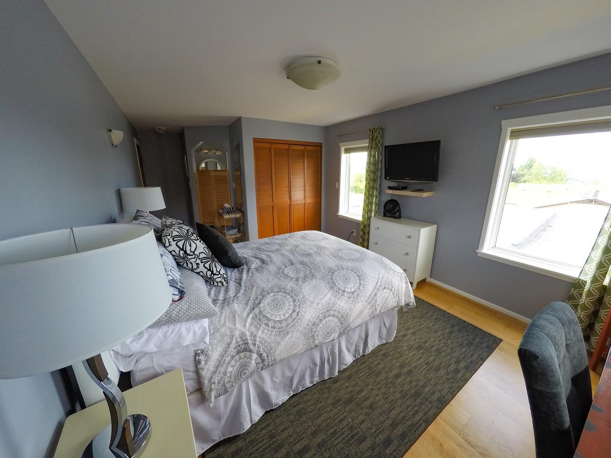 Money Pennies Bed And Breakfast Campbell River Exteriör bild