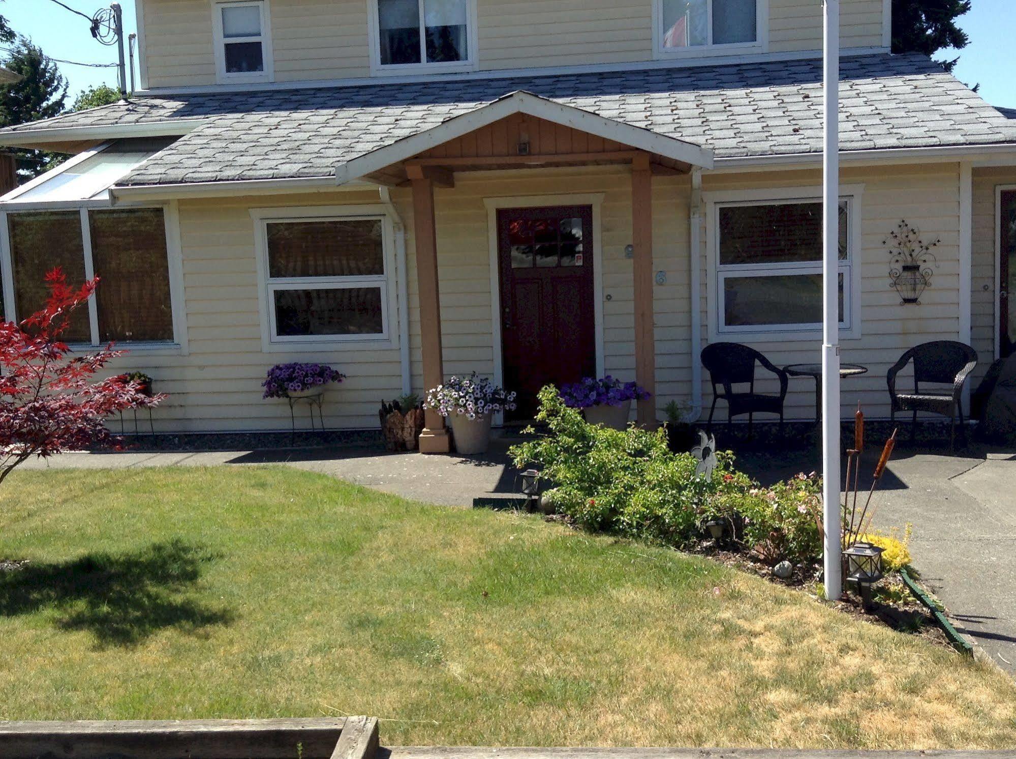 Money Pennies Bed And Breakfast Campbell River Exteriör bild